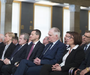 Odsłonięcie tablicy upamiętniającej ofiary katastrofy smoleńskiej