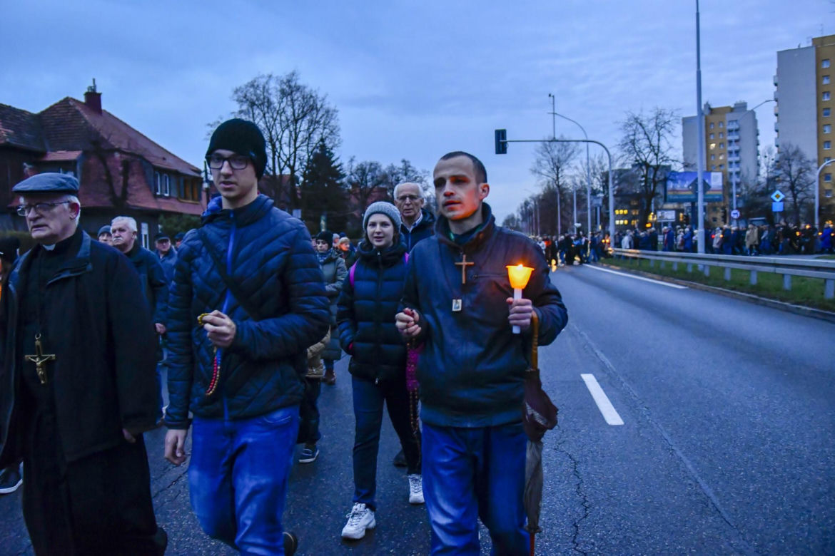 Droga Krzyżowa w Katowicach 2023 GALERIA