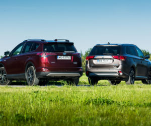 Toyota RAV4 Hybrid E-Four Prestige vs. Mitsubishi Outlander PHEV Instyle NAVI+