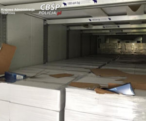 Produkowali 150 paczek papierosów na minutę. Nielegalna fabryka zlikwidowana