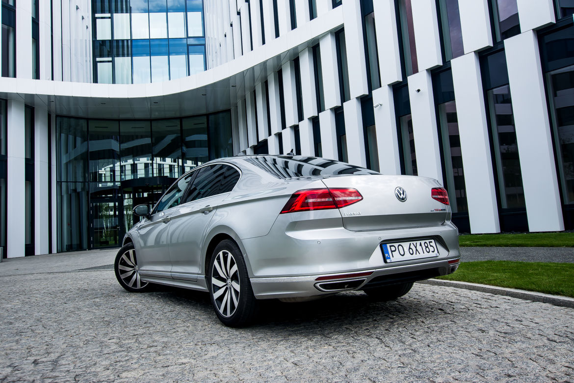 Volkswagen Passat R-Line 2.0 TSI 280 KM 4Motion DSG