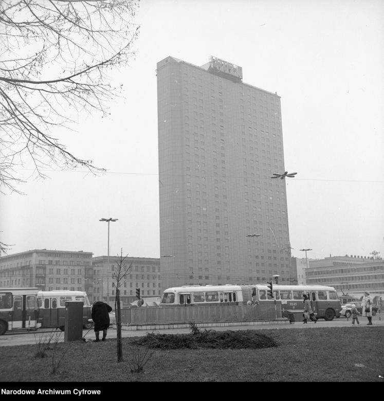 Hotel Forum (Novotel) - 1974 r.