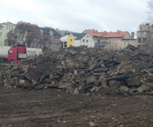 Ruszyła budowa CEZIB-u przy Warszawskiej. Zajrzeliśmy na plac budowy. 