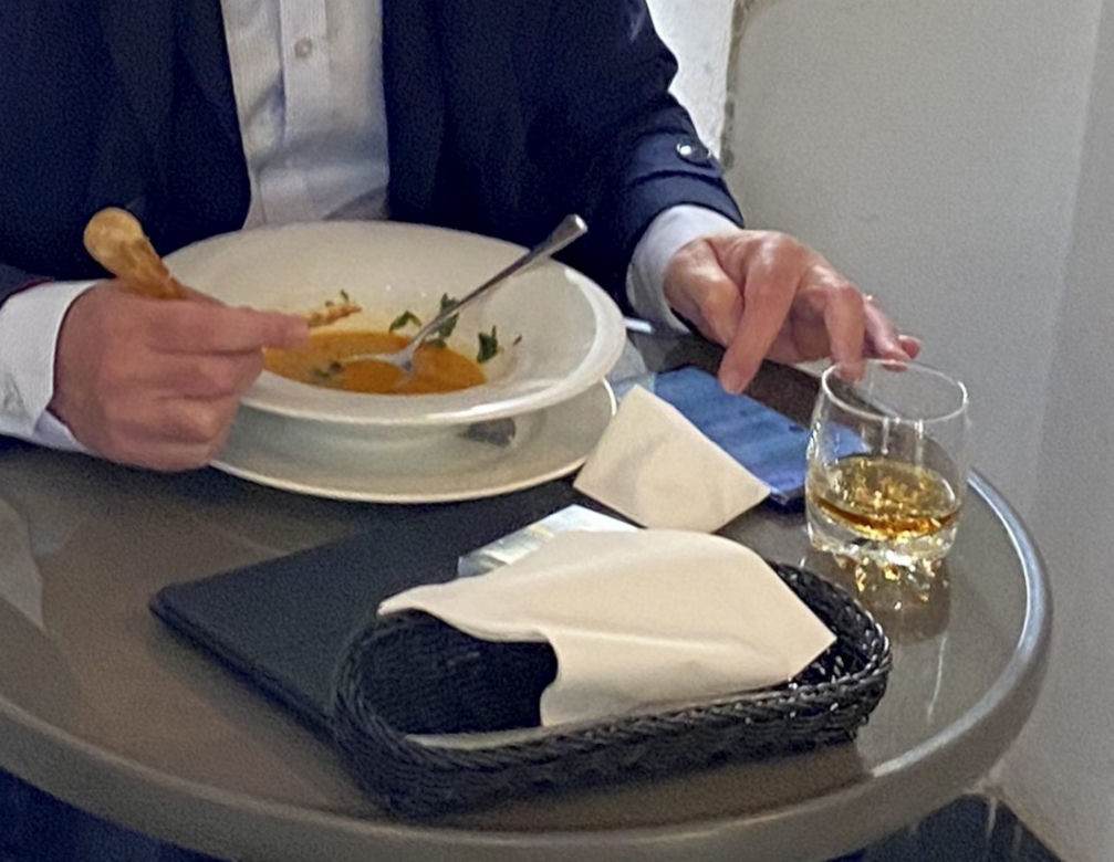Bartłomiej Sienkiewicz przyłapany