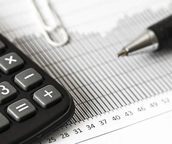 Ważna decyzja dla Polski. Moody’s bierze pod lupę nasze finanse. Co może oznaczać dla nas obniżenie ratingu?