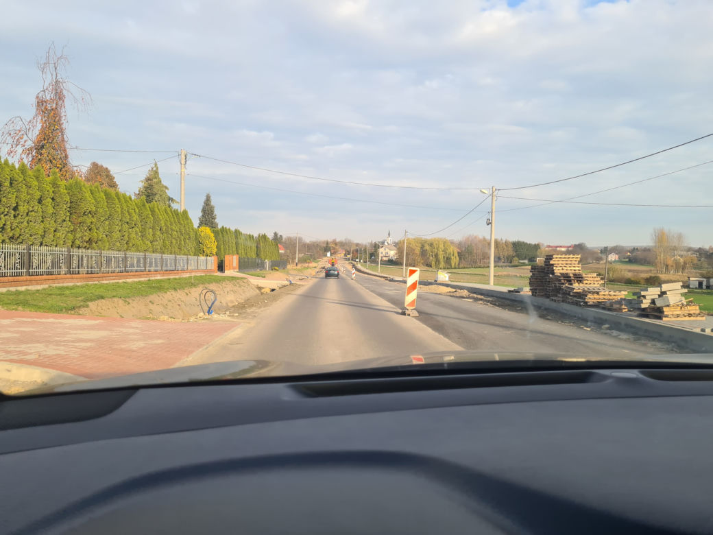 Droga Przeworsk -Kańczuga 9 km kierowcy pokonują w pół godziny [GALERIA]