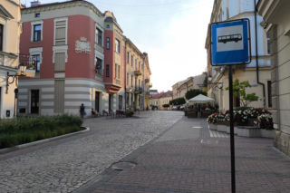 Nowa linia w centrum Tarnowa. Już wkrótce na ulicy Wałowej pojawi się autobus elektryczny 