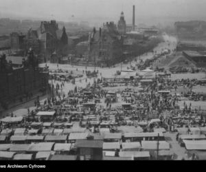 Plac Targowy w Chorzowie. Rok 1936
