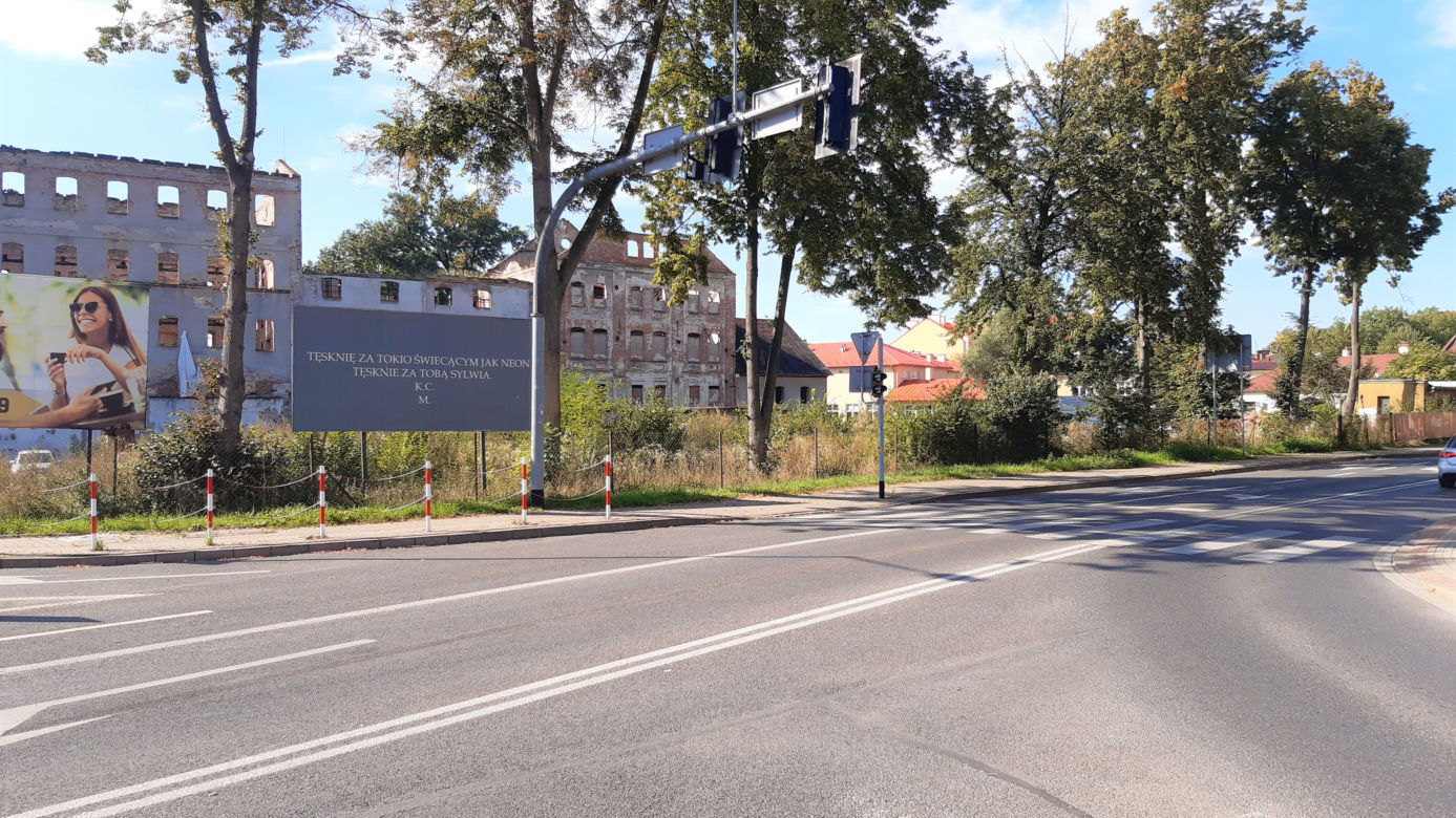 Bilbord z wyznaniem tęsknoty