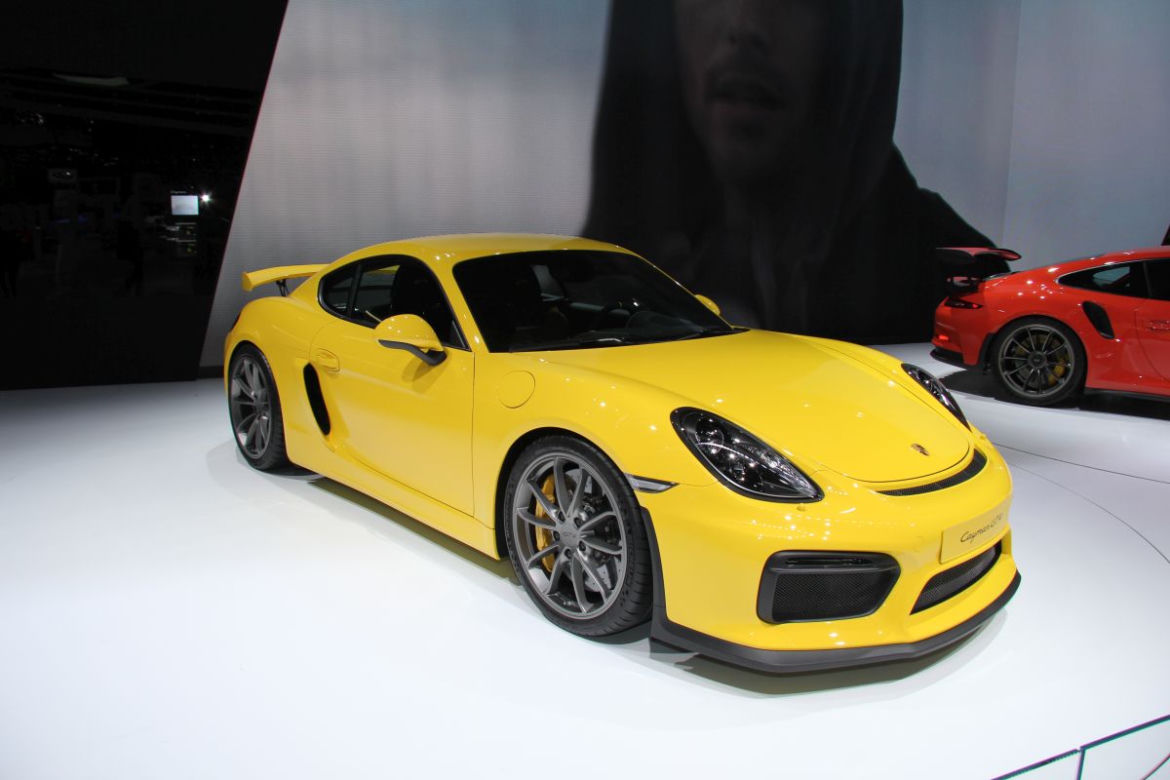 Porsche Cayman GT4
