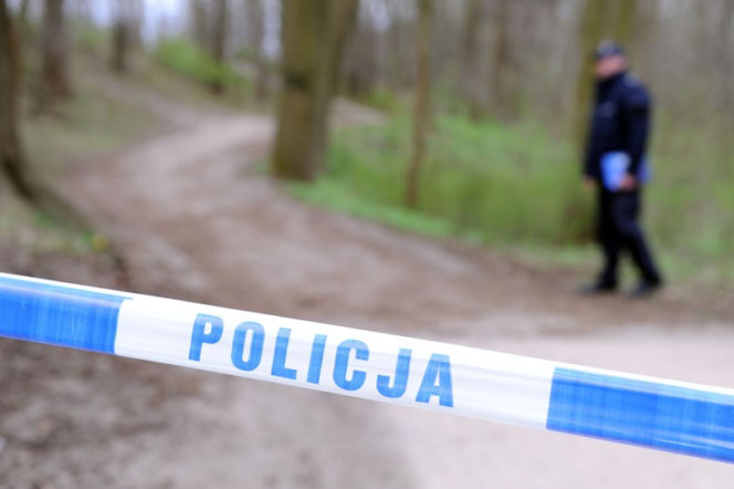 Martwa 75-letnia kobieta znaleziona w domu. Zatrzymany to jej krewny