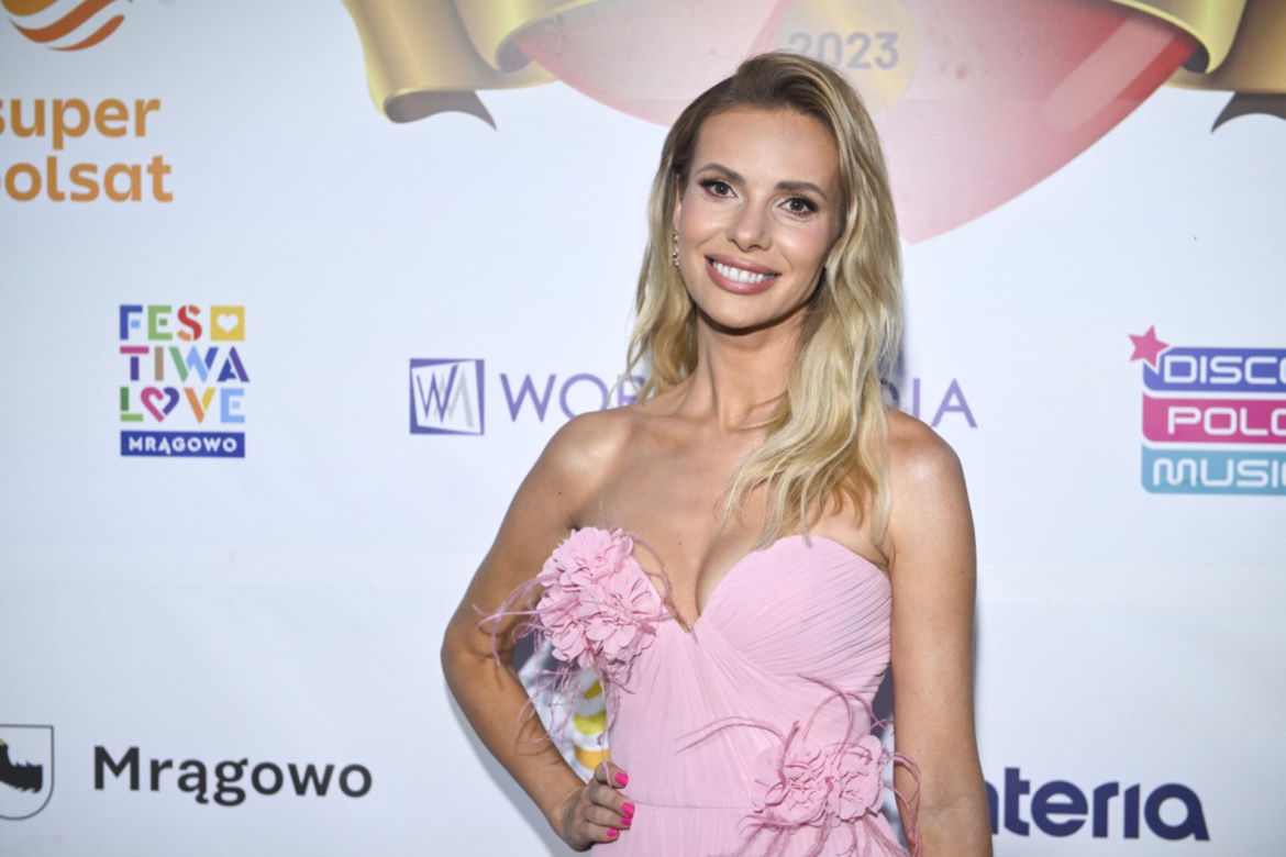 Izabela Janachowska ma nową fryzurę. Zapuściła grzywkę