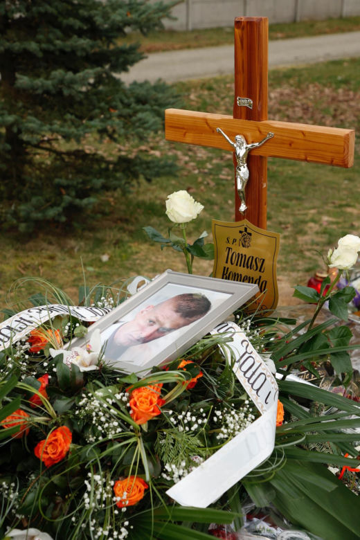 Grób Tomasza Komendy