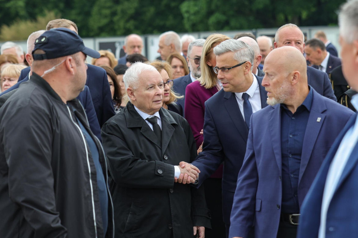 Obchody miesięcznicy smoleńskiej w Warszawie