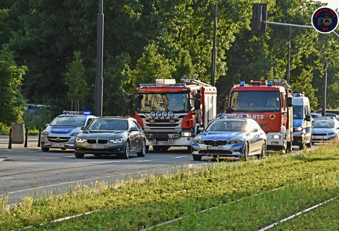 Grochowska jest zablokowana od Zielenieckiej do ronda Wiatraczna