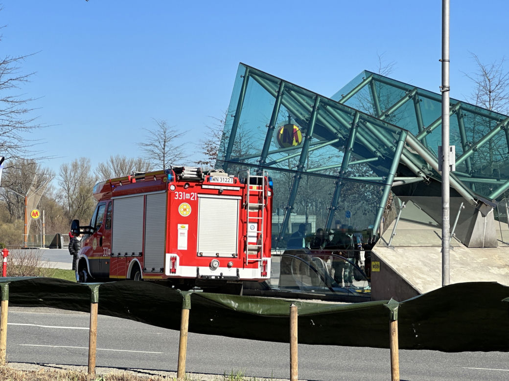 Tragedia na stacji metra Centrum Nauki Kopernik. Nie było szans na ratunek 