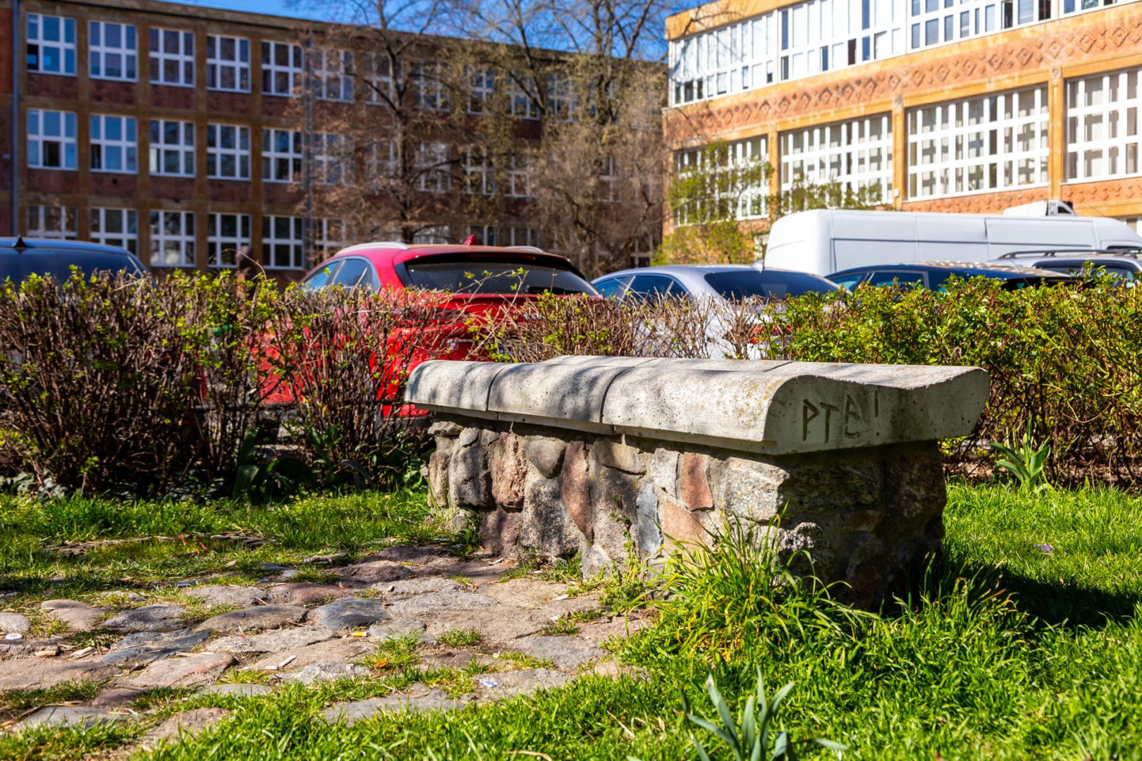 Ulica Katowicka w Warszawie