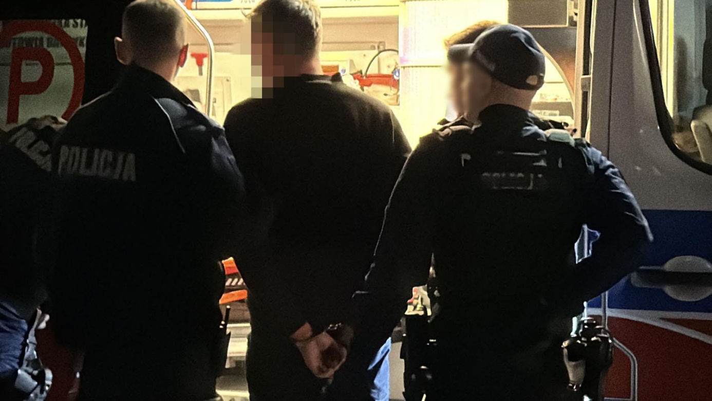 Antyterroryści na Grzybowskiej. Pilna akcja policji, jedna osoba zatrzymana