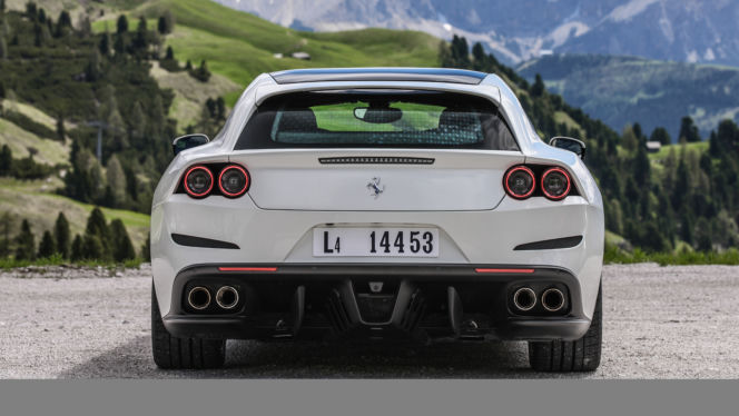 Ferrari GTC4Lusso