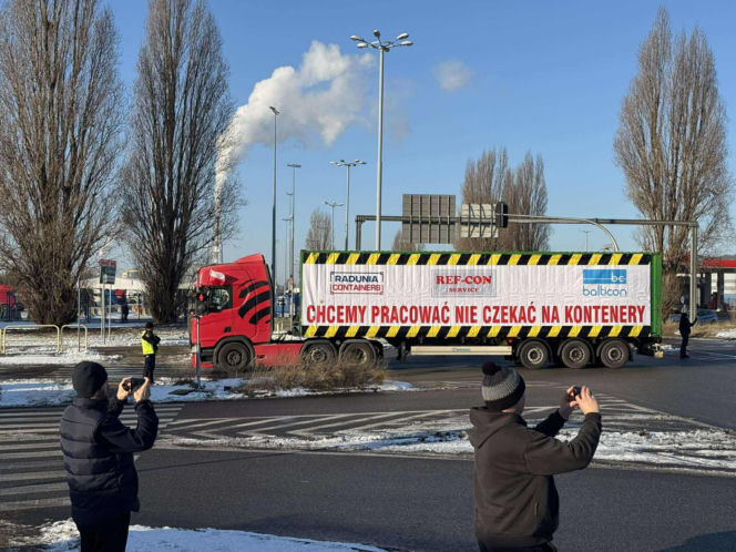 Protest przewoźników na obwodnicy Trójmiasta