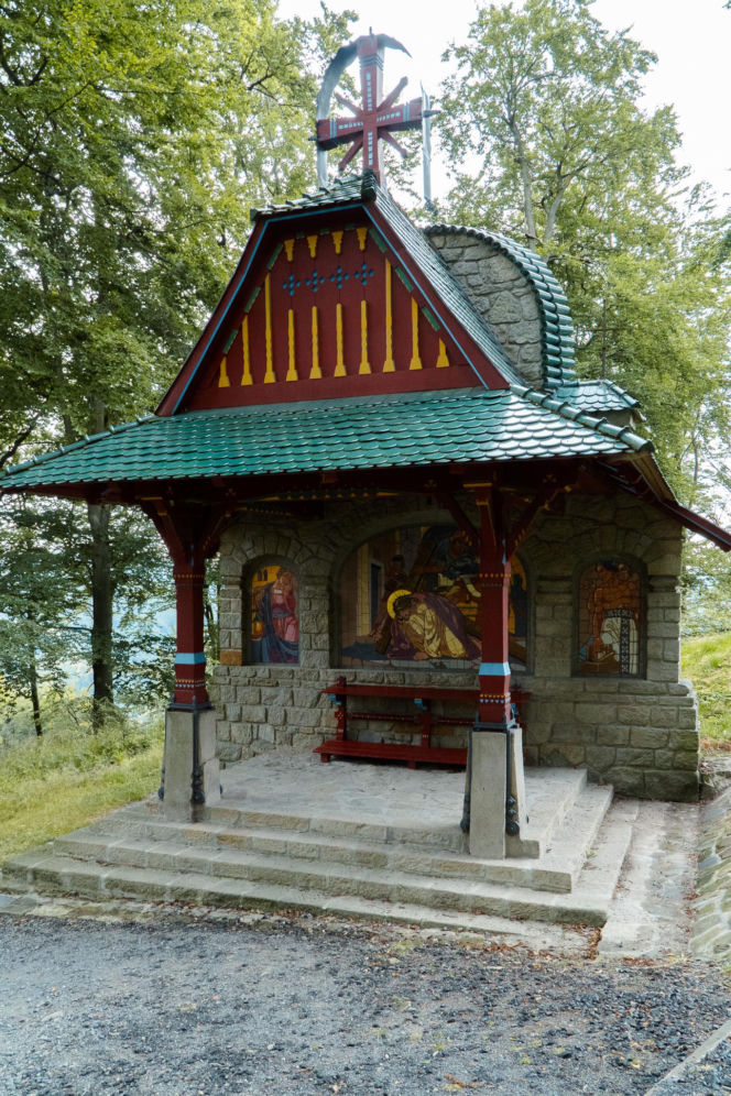 Stacje drogi krzyżowej proj. Dušana Jurkoviča