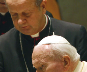 Stanisław Dziwisz. Żyłem przy świętym człowieku