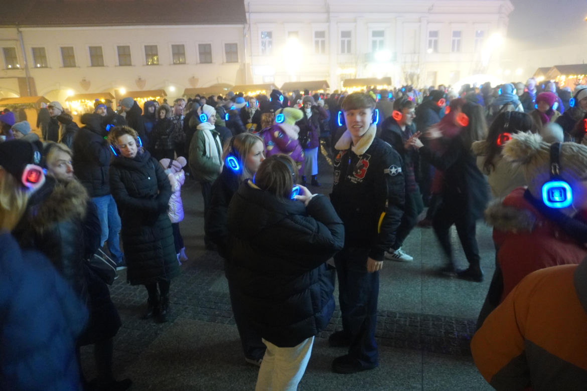 Silent disco i diabelski młyn w Rynku w Kielcach