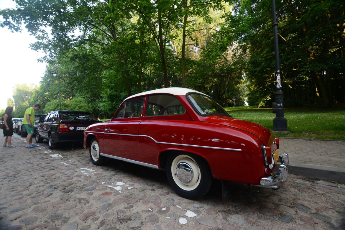 klasyki na spotkaniu Youngtimer Warsaw