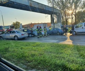 WYPADEK na Radzymińskiej! Zderzyło się 5 samochodów!