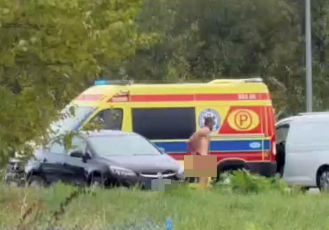 Nagi mężczyzna z maczetą biegał po ulicy! Policjanci użyli paralizatora