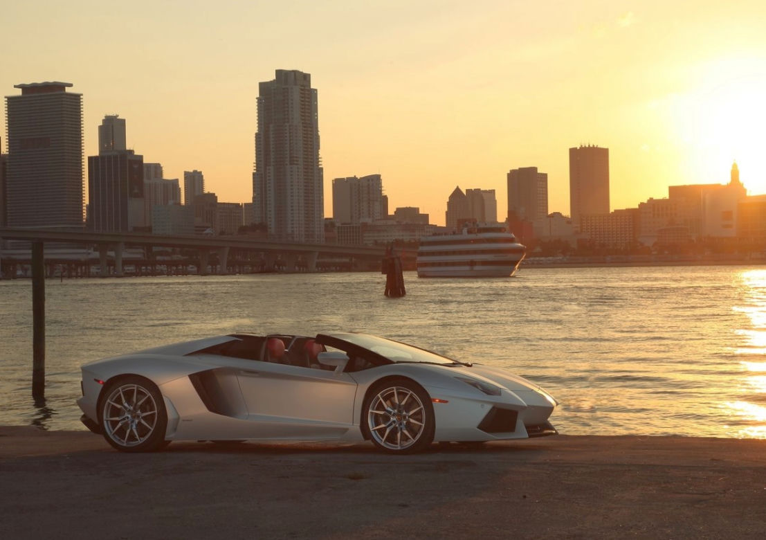 Lamborghini Aventador LP700-4 Roadster