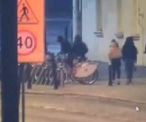 Niszczyli dla zabawy! Zdewastowali rowery miejskie i rzucali ławkami