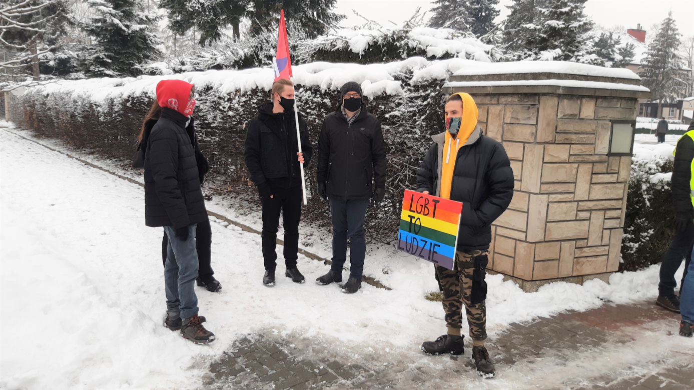 „LGBT to ludzie" - uliczny protest w Tarnowie