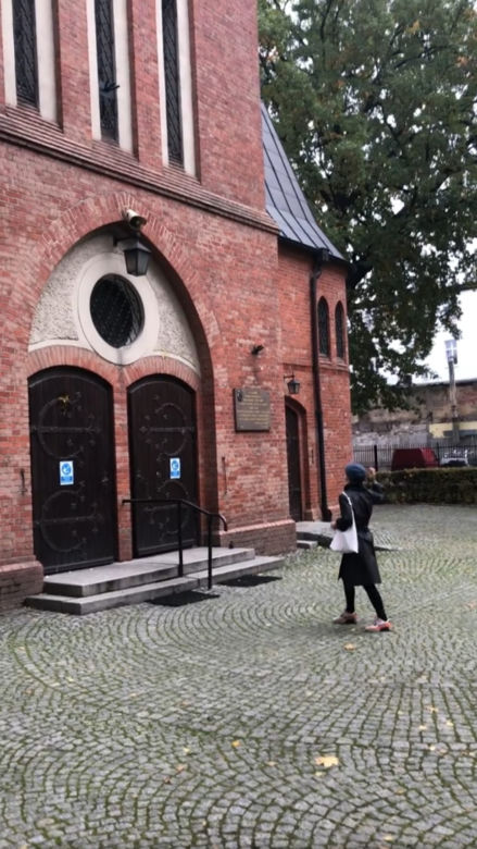 Wyrok za rzucanie jajkami w kościół