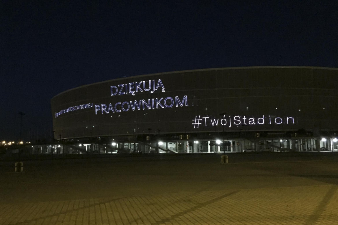 Laserowy pokaz na Stadionie Wrocław. To podziękowania dla medyków!