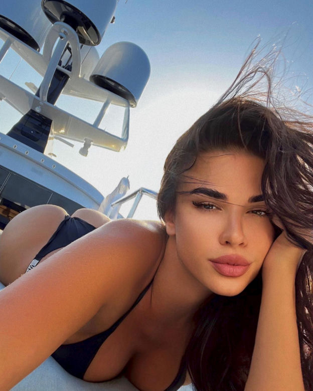 Ivana Knoll - miss mundialu 2022