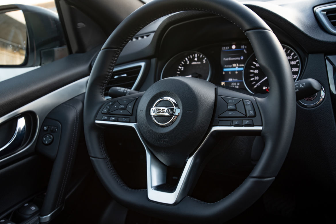 Nissan Qashqai 1.3 DIG-T 160 KM AT Tekna+