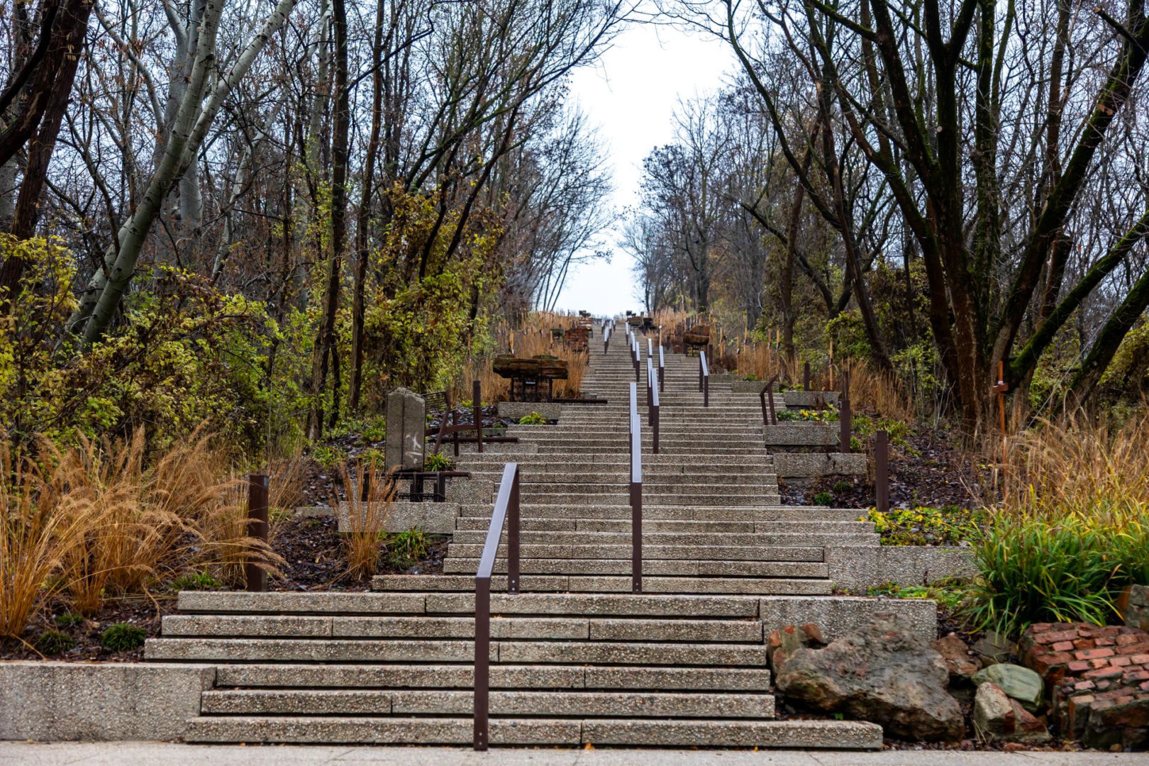 Park Akcji "Burza" w jesiennej odsłonie