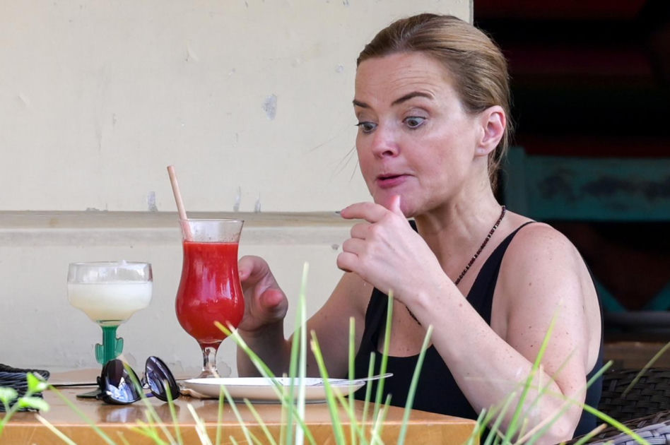 Monika Richardson z córką w restauracji