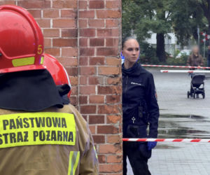 Atak z nożem przed szkołą policealną w Warszawie na ul.Mińskiej