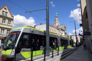 Olsztyn. Pasażerka tramwaju dostała ataku serca. Uratował ją motorniczy!