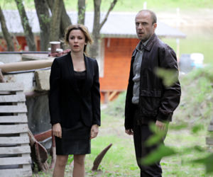 Na krawędzi 2 sezon odc. 7. Protas (Łukasz Simlat), Inga Kruger (Natalia Avelon)
