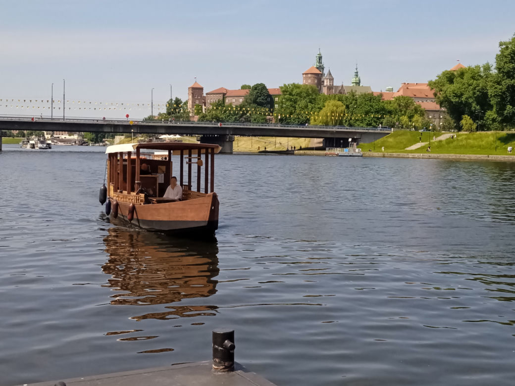 Krakowski Tramwaj Wodny wznowił kursy! Ile kosztują bilety?
