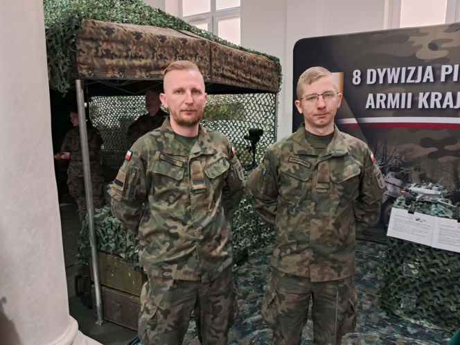 Targi Służby i Pracy w Skarżysku. Wojsko Polskie kusi nowoczesnością i stabilną ścieżką kariery