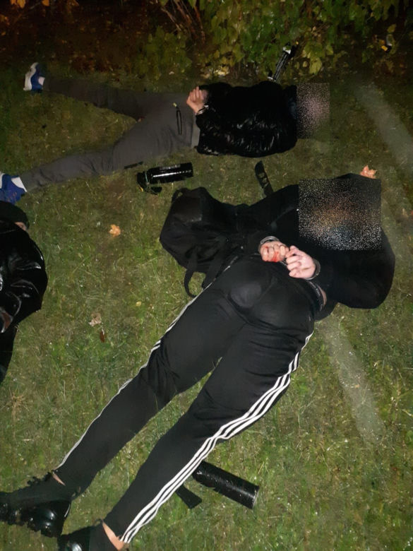 Tarnów. Kibole dołączyli do Strajku Kobiet w NIECNYM celu!  Mieli maczety, siekiery i gaz 