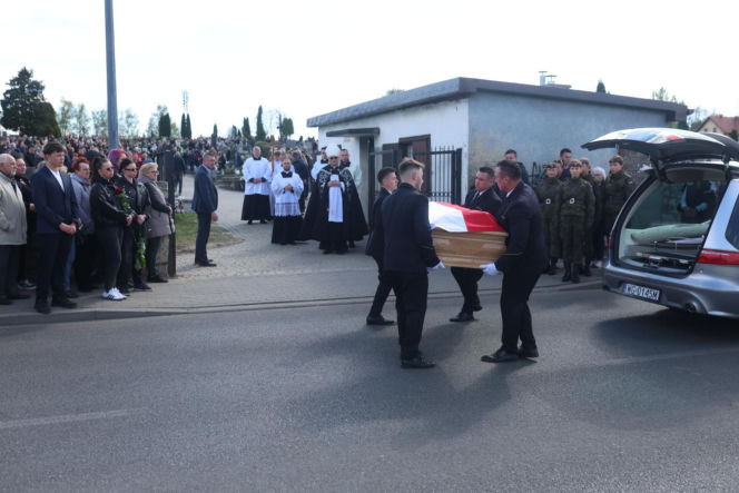 Poseł Łukasz Litewka spoczął w honorowym miejscu