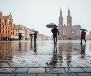 Deszczowy początek dnia we Wrocławiu. Czy sobota 07.02.2026 zaskoczy czymś więcej?
