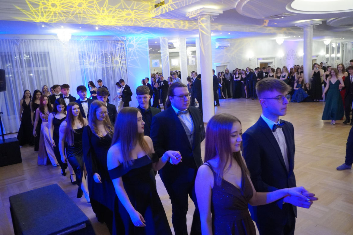 Studniówka III LO w Rzeszowie 