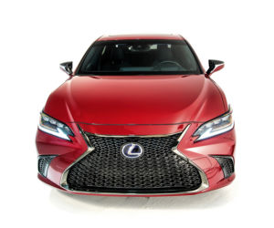 Lexus ES 300h F Sport