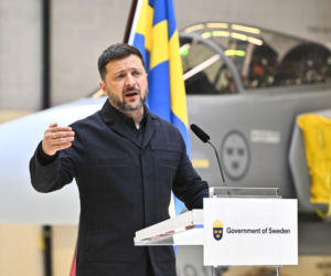 Szwedzkie myśliwce Gripen dla Ukrainy. Szwecja przekaże i sprzeda łącznie 36 myśliwców